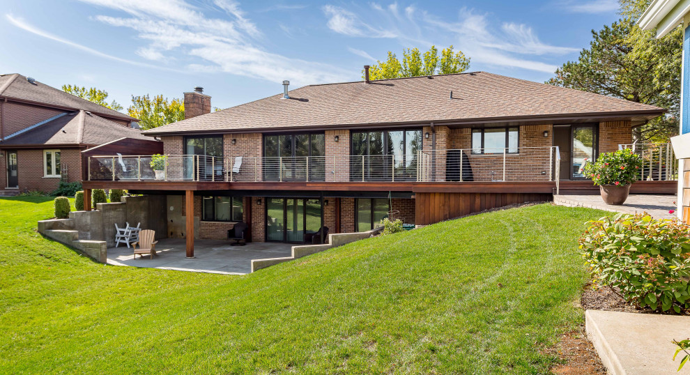 Contemporary Lakefront Residence21 1